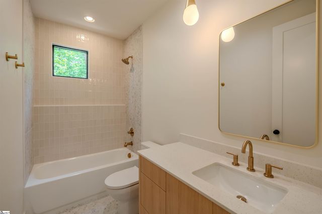 454 Enoree Road, Travelers Rest, SC 29690