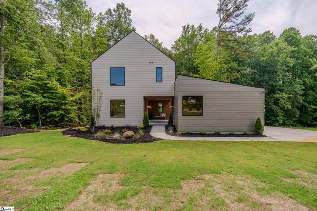 454 Enoree Road, Travelers Rest, SC 29690