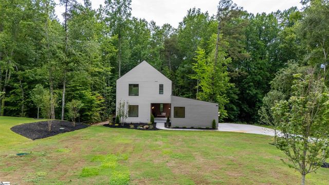 454 Enoree Road, Travelers Rest, SC 29690