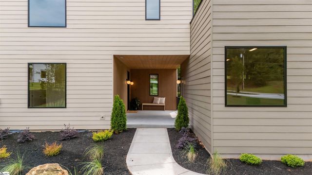 454 Enoree Road, Travelers Rest, SC 29690