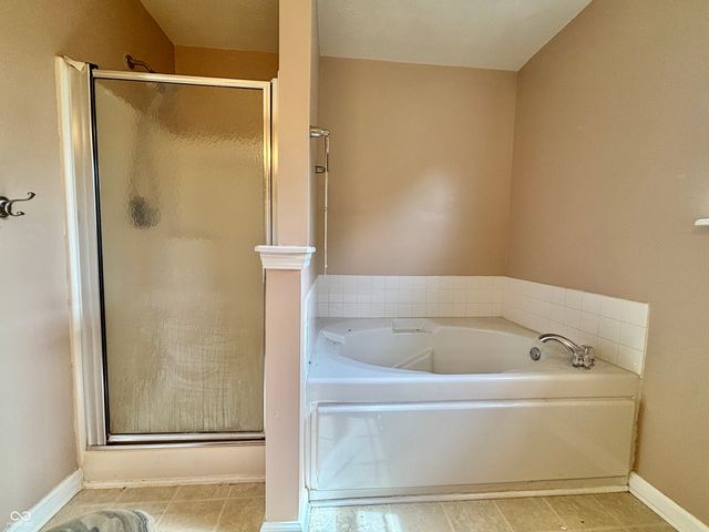 5571 Auburndale Drive, Bargersville, IN 46106