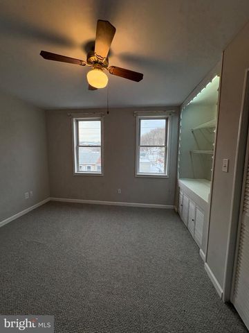 1103 W MARKET ST, Pottsville, PA 17901