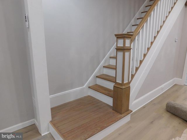 1103 W MARKET ST, Pottsville, PA 17901