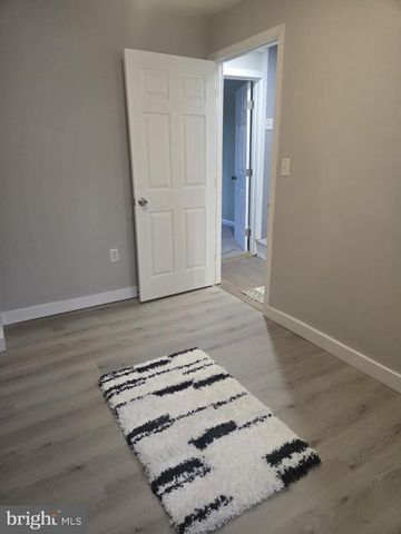 1103 W MARKET ST, Pottsville, PA 17901