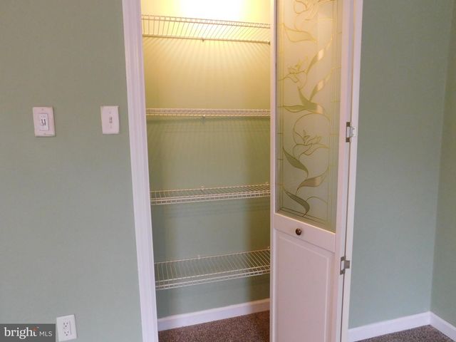 1103 W MARKET ST, Pottsville, PA 17901