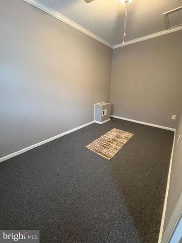 1103 W MARKET ST, Pottsville, PA 17901