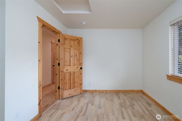18304 South West View Road, Mount Vernon, WA 98274