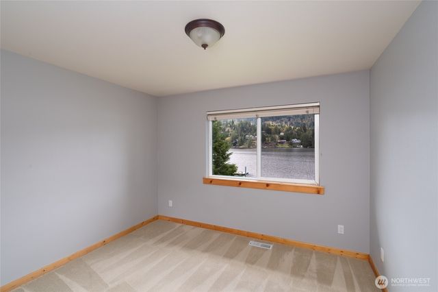 18304 South West View Road, Mount Vernon, WA 98274