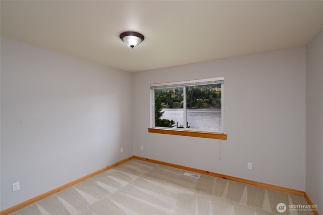 18304 South West View Road, Mount Vernon, WA 98274