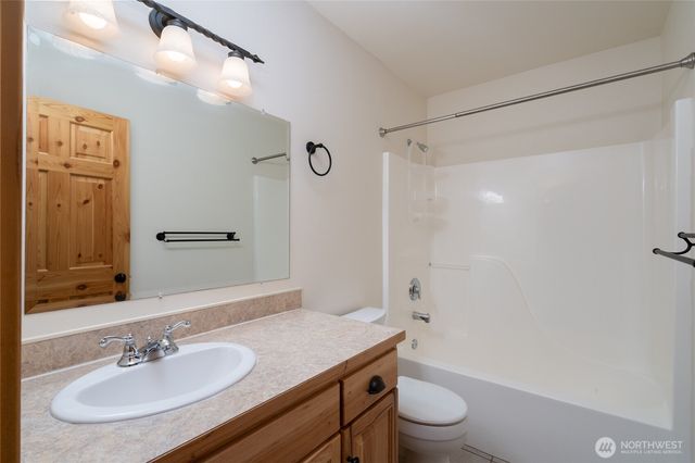 18304 South West View Road, Mount Vernon, WA 98274