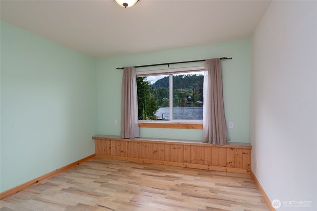 18304 South West View Road, Mount Vernon, WA 98274
