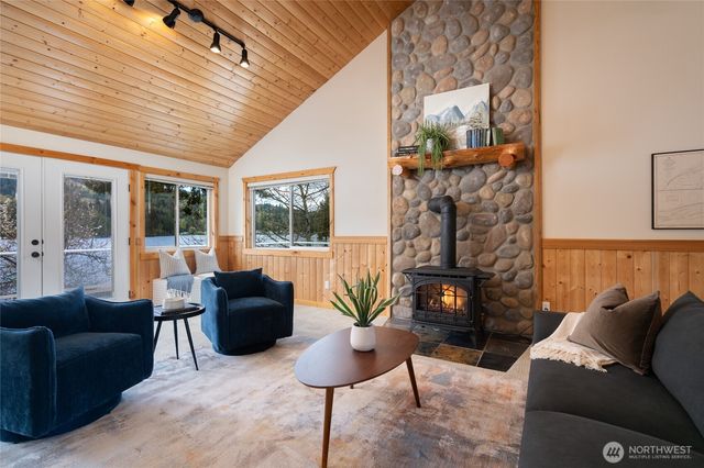 18304 South West View Road, Mount Vernon, WA 98274