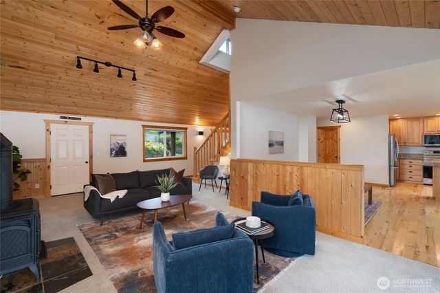 18304 South West View Road, Mount Vernon, WA 98274