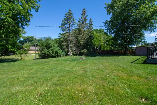 3325 Wilshire ROAD, Brookfield, WI 53045