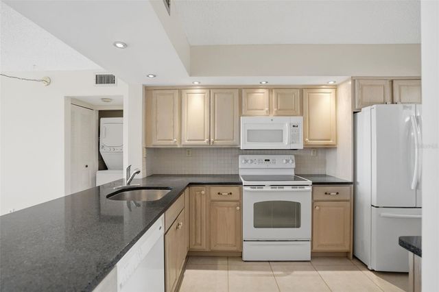 6365 BAHIA DEL MAR BOULEVARD 110, St Petersburg, FL 33715