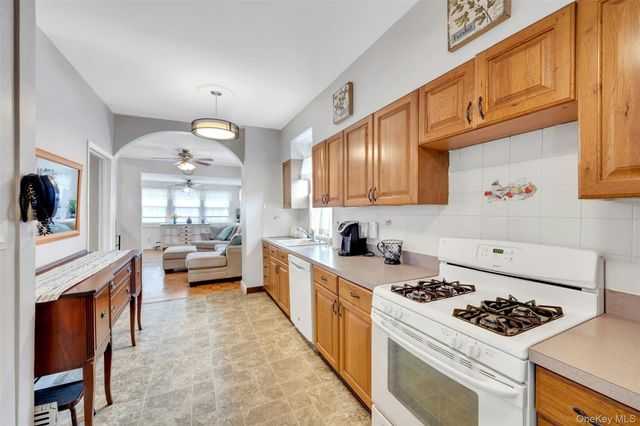 1650 Research Avenue, Bronx, NY 10465