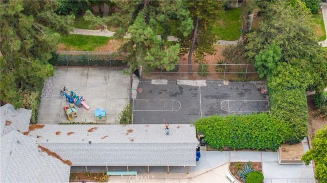 644 E Lee Place, Azusa, CA 91702