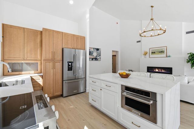 198 Ridge Road, Jupiter, FL 33477