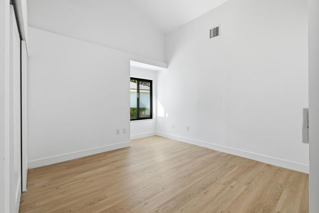 198 Ridge Road, Jupiter, FL 33477