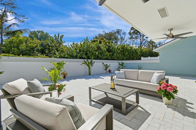 198 Ridge Road, Jupiter, FL 33477