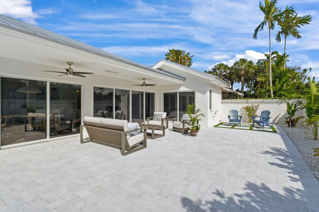 198 Ridge Road, Jupiter, FL 33477