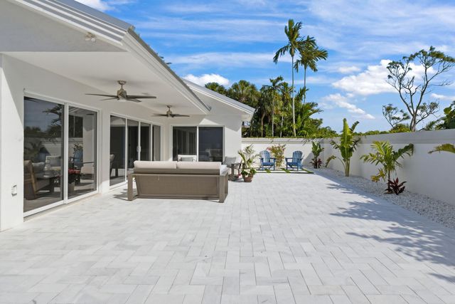 198 Ridge Road, Jupiter, FL 33477