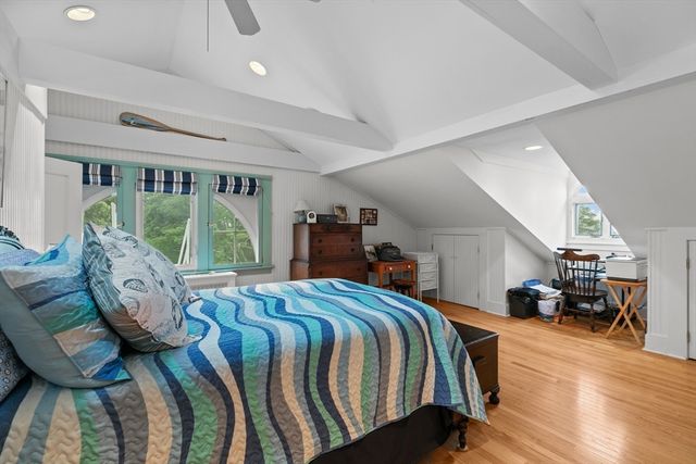 718 Bellevue Ave. 5, Newport, RI 02840