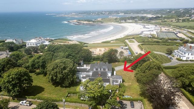 718 Bellevue Ave. 5, Newport, RI 02840