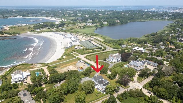 718 Bellevue Ave. 5, Newport, RI 02840