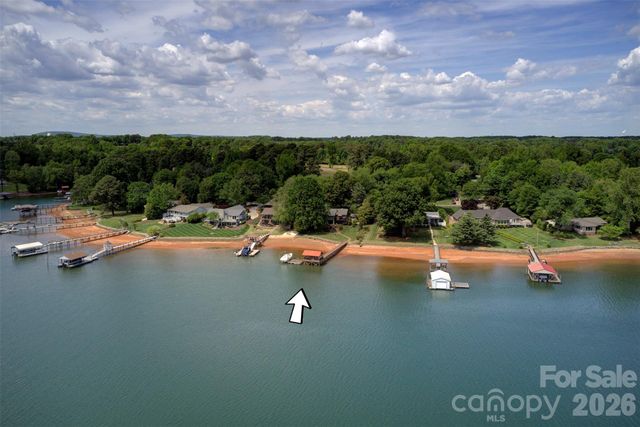 3002 Lake Shore Road S, Denver, NC 28037