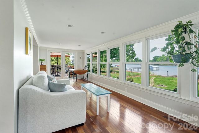 3002 Lake Shore Road S, Denver, NC 28037