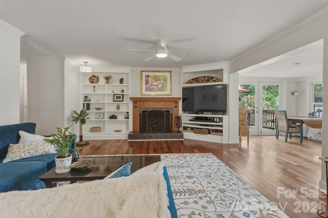 3002 Lake Shore Road S, Denver, NC 28037