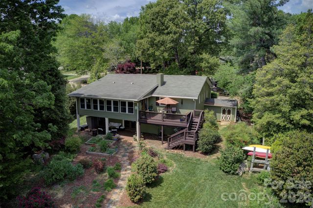 3002 Lake Shore Road S, Denver, NC 28037