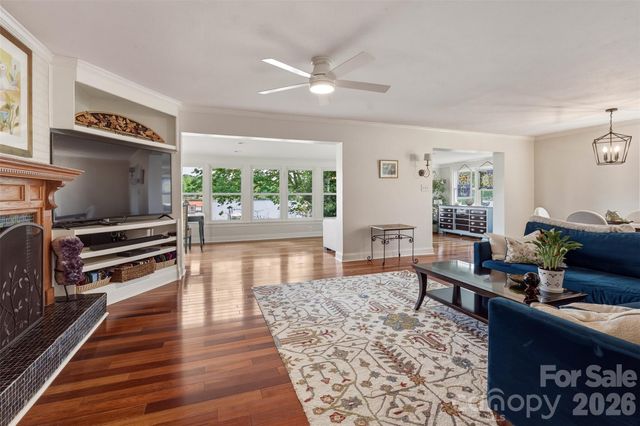 3002 Lake Shore Road S, Denver, NC 28037