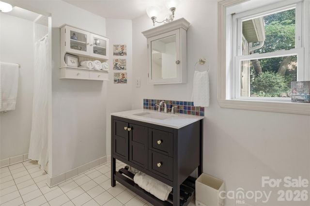 3002 Lake Shore Road S, Denver, NC 28037