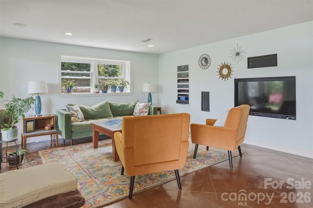 3002 Lake Shore Road S, Denver, NC 28037