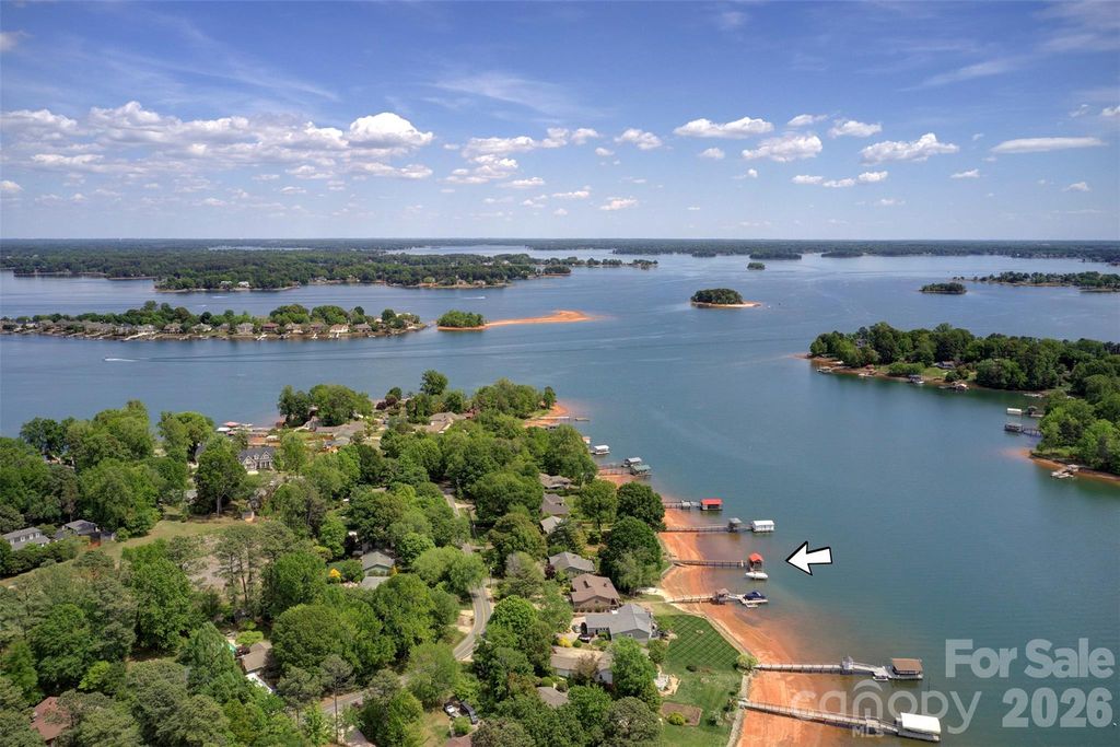 3002 Lake Shore Road S, Denver, NC 28037