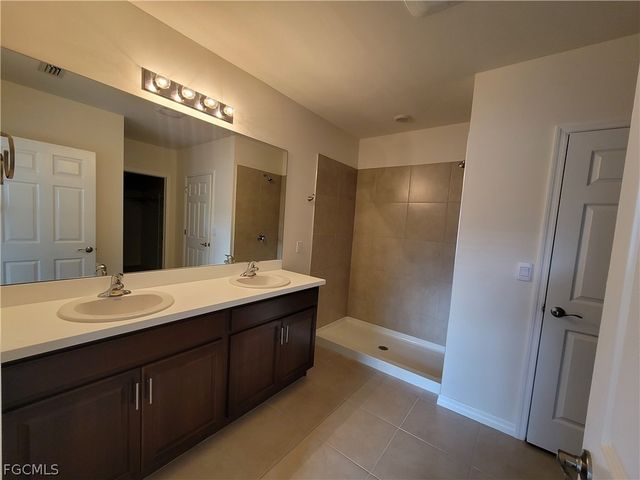 337 SW 30th AVE, Cape Coral, FL 33991