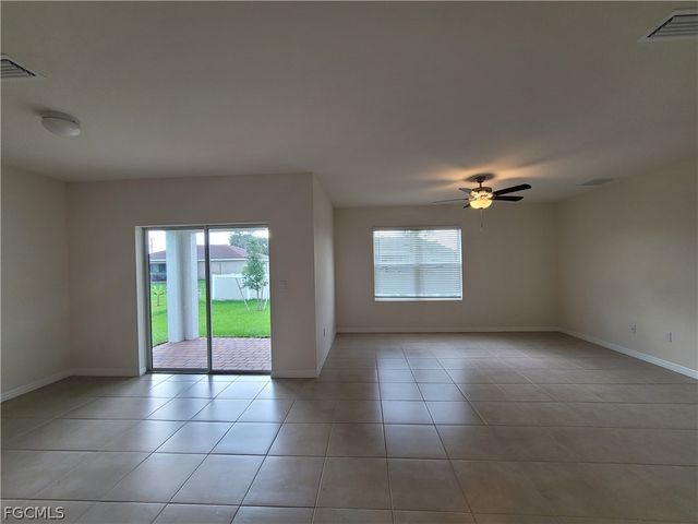 337 SW 30th AVE, Cape Coral, FL 33991