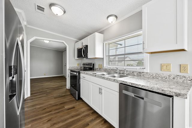 305 Opal Ave., Little River, SC 29566