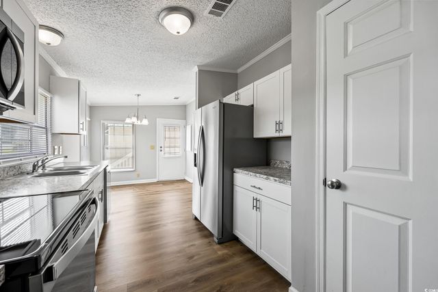 305 Opal Ave., Little River, SC 29566