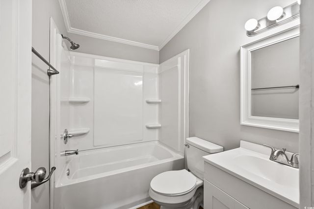 305 Opal Ave., Little River, SC 29566