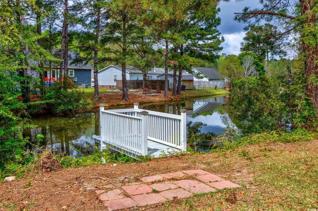 305 Opal Ave., Little River, SC 29566