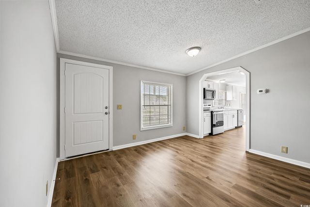 305 Opal Ave., Little River, SC 29566