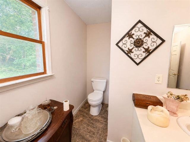 750 Hemlock RD NW, Roanoke, VA 24017
