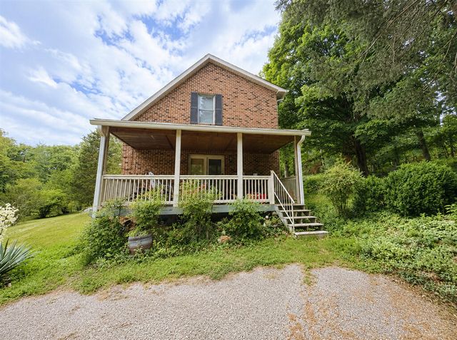 750 Hemlock RD NW, Roanoke, VA 24017