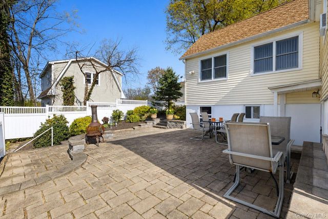 11 Daisy Drive, Mahopac, NY 10541