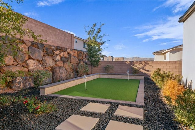 1568 E BLACK BRUSH DR, Washington, UT 84780