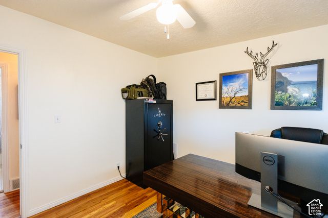 924 N 500 E, North Salt Lake, UT 84054