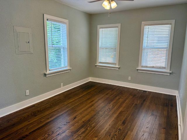 1921 NW 38 Street, Oklahoma City, OK 73118